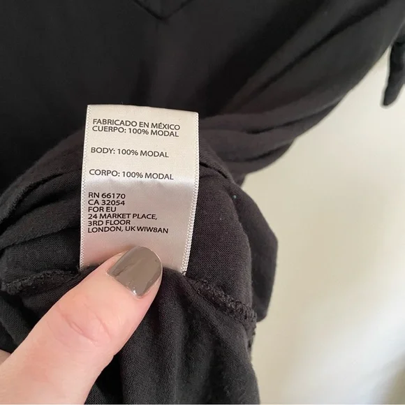 Truly Madly Deeply | Black Deep V-Neck Tee | Size Medium - Picture 10 of 10